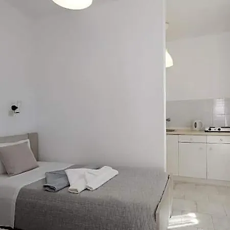 Ξενοδοχείο Holidays In Paros Αλυκή