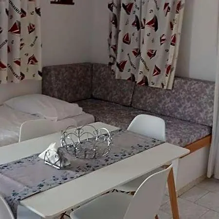 Ξενοδοχείο Holidays In Paros