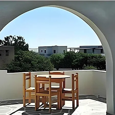 Ξενοδοχείο Holidays In Paros