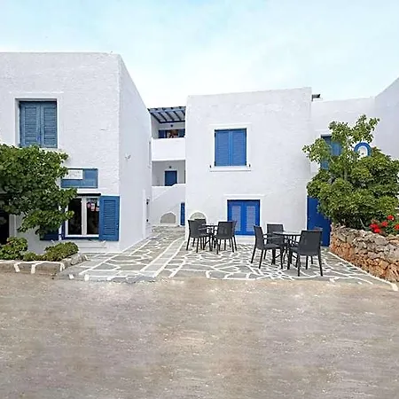 Ξενοδοχείο Holidays In Paros